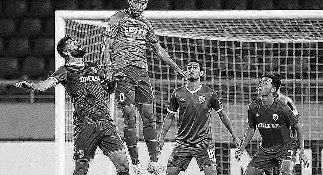 Data and the Unmeasurable Human Part of Modern Football Data and the Unmeasurable Human Part of Modern Football