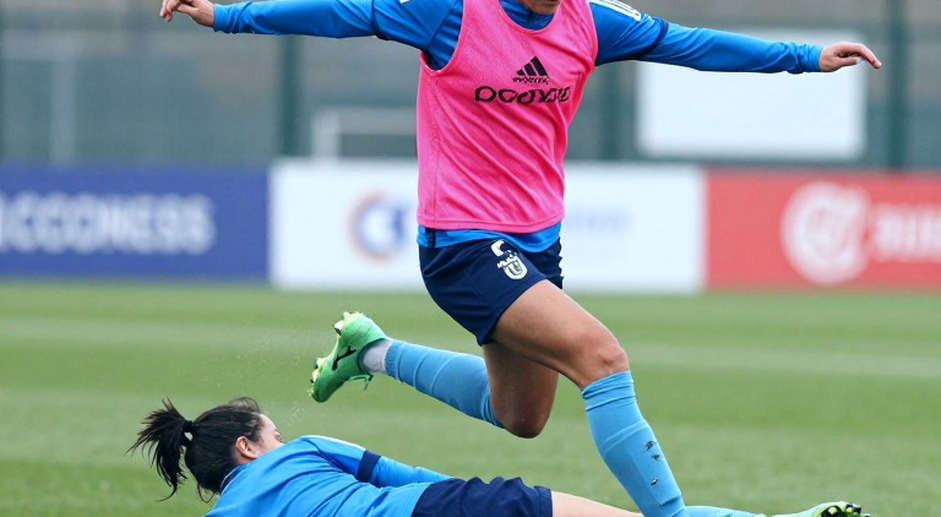 Ronaldo rời trại tập trung Bồ Đào Nha: Chiếc áo số 7 đổi chủ và một triệu người theo dõi biến mất
