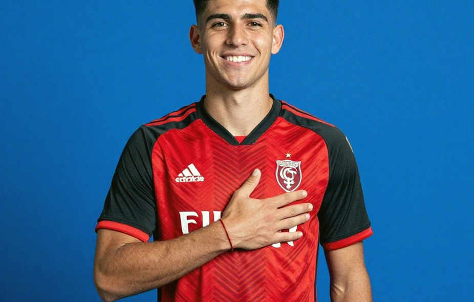 Man City toàn thắng 5 vòng mở màn: bảy đội gần nhất làm được điều tương tự đều không vô địch