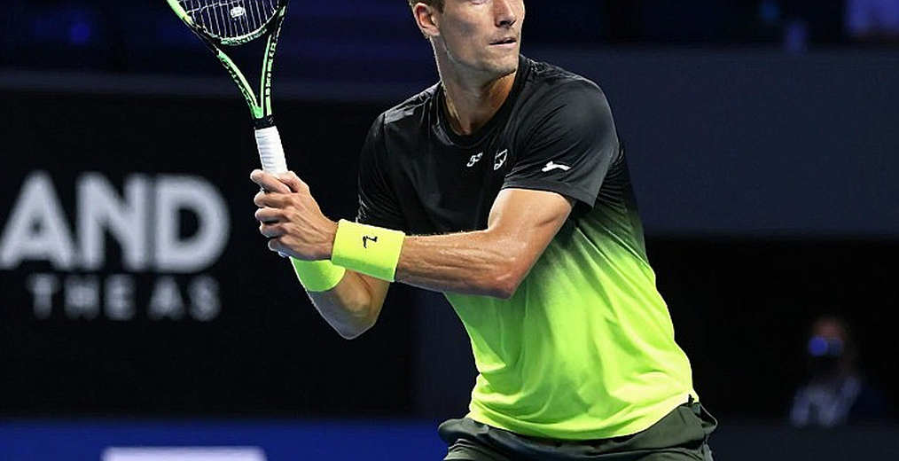 Mười match point, một lần thành công: Ann Li và cái bẫy của dòng tiêu đề