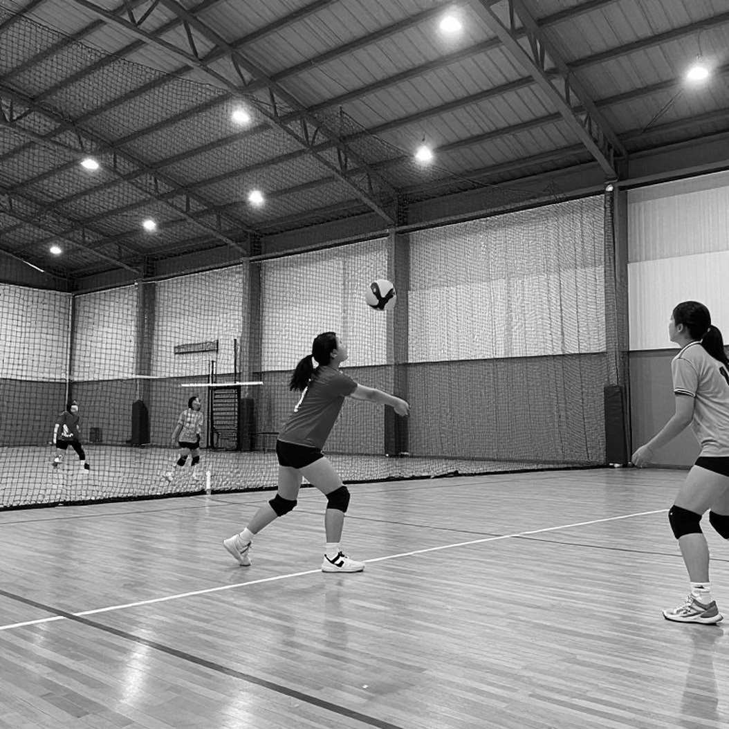 30 năm MOP bóng chuyền nữ NCAA: Hành trình từ nhà thi đấu đến bãi biển