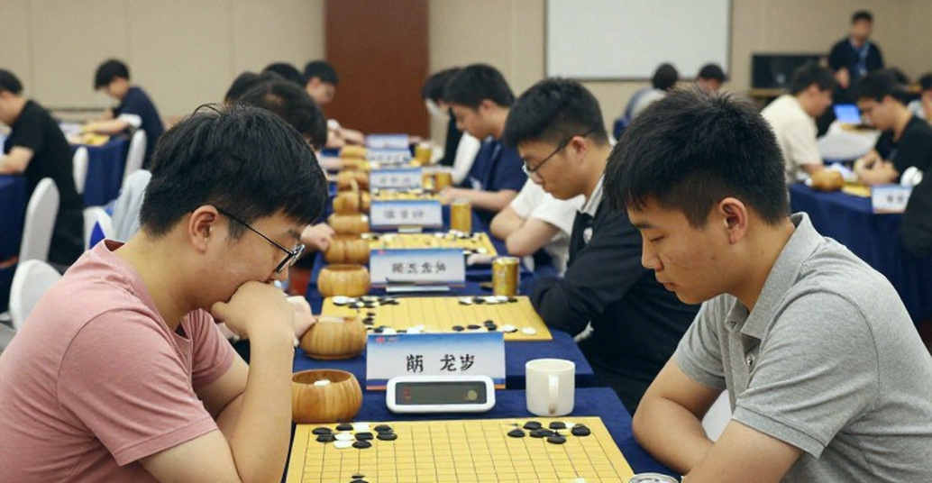 Salesforce, ChessBase và một tiêu đề đi lạc: Khi thân bài không còn thuộc về chính nó