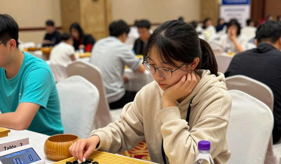 ChessBase Magazine 225: Tuyệt phẩm Sicilian giữa lời hứa Olympiad và thực tế Prague