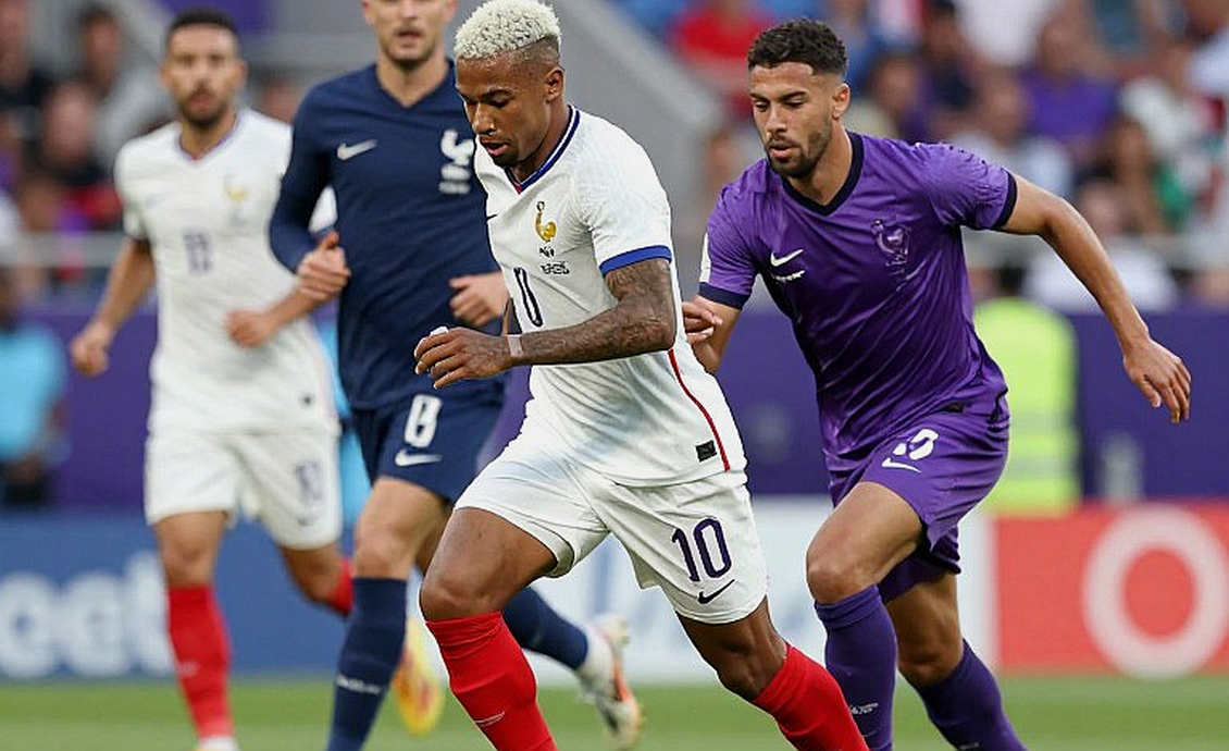 Tuyển Việt Nam và bài toán số 9: V-League đang tự bịt đường ra của tiền đạo nội