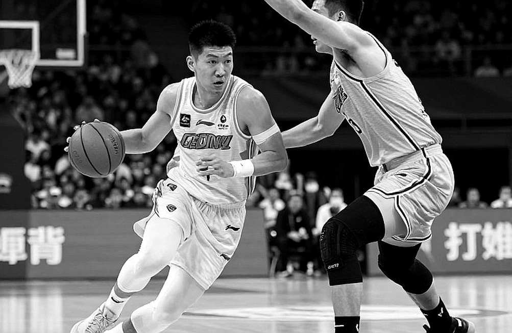 Bên trong phòng phân tích esports: Khi cỗ máy trả về một trang giấy trắng