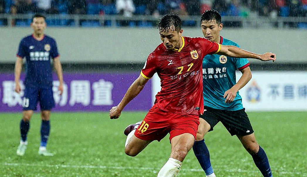 Quang Hải rút khỏi FIFA ASEAN Cup: Khoảng trống số 10 và bài toán không gian của Kim Sang Sik