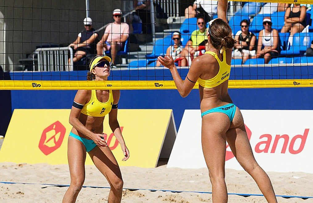 Sáu điểm giao bóng và một tấm vé Olympic: Thổ Nhĩ Kỳ hạ Serbia 3-0 ở bán kết EuroVolley 2026 Sáu điểm giao bóng và một tấm vé Olympic: Thổ Nhĩ Kỳ hạ Serbia 3-0 ở bán kết EuroVolley 2026